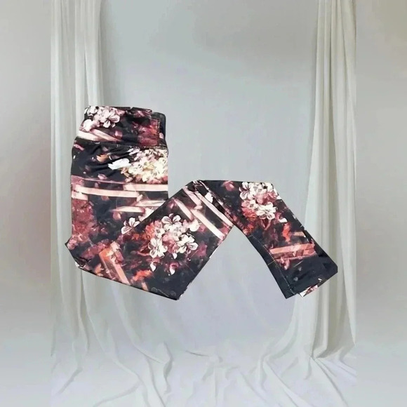 FREE ✅Floral Print Leggings - Picture 2 of 11